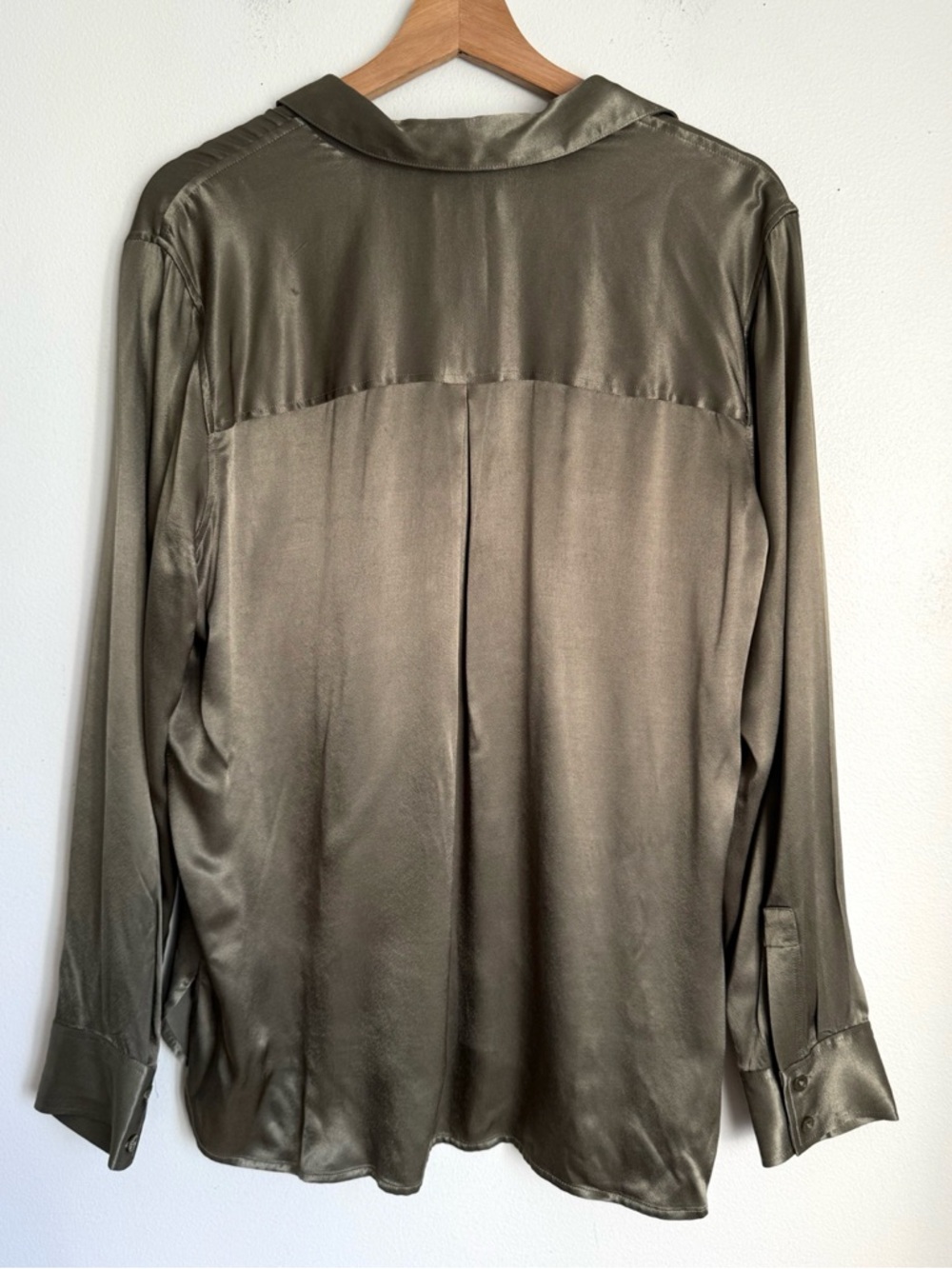 NEW RAILS Nissa Collared Pullover Top In Olive Green - Picture 5 of 7